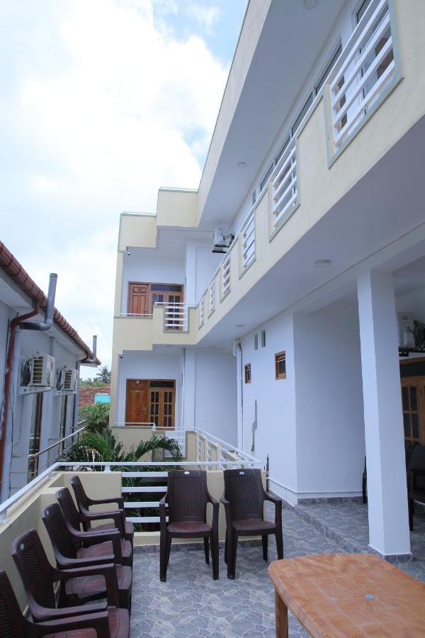 Hotel Cedar Jaffna Exterior foto