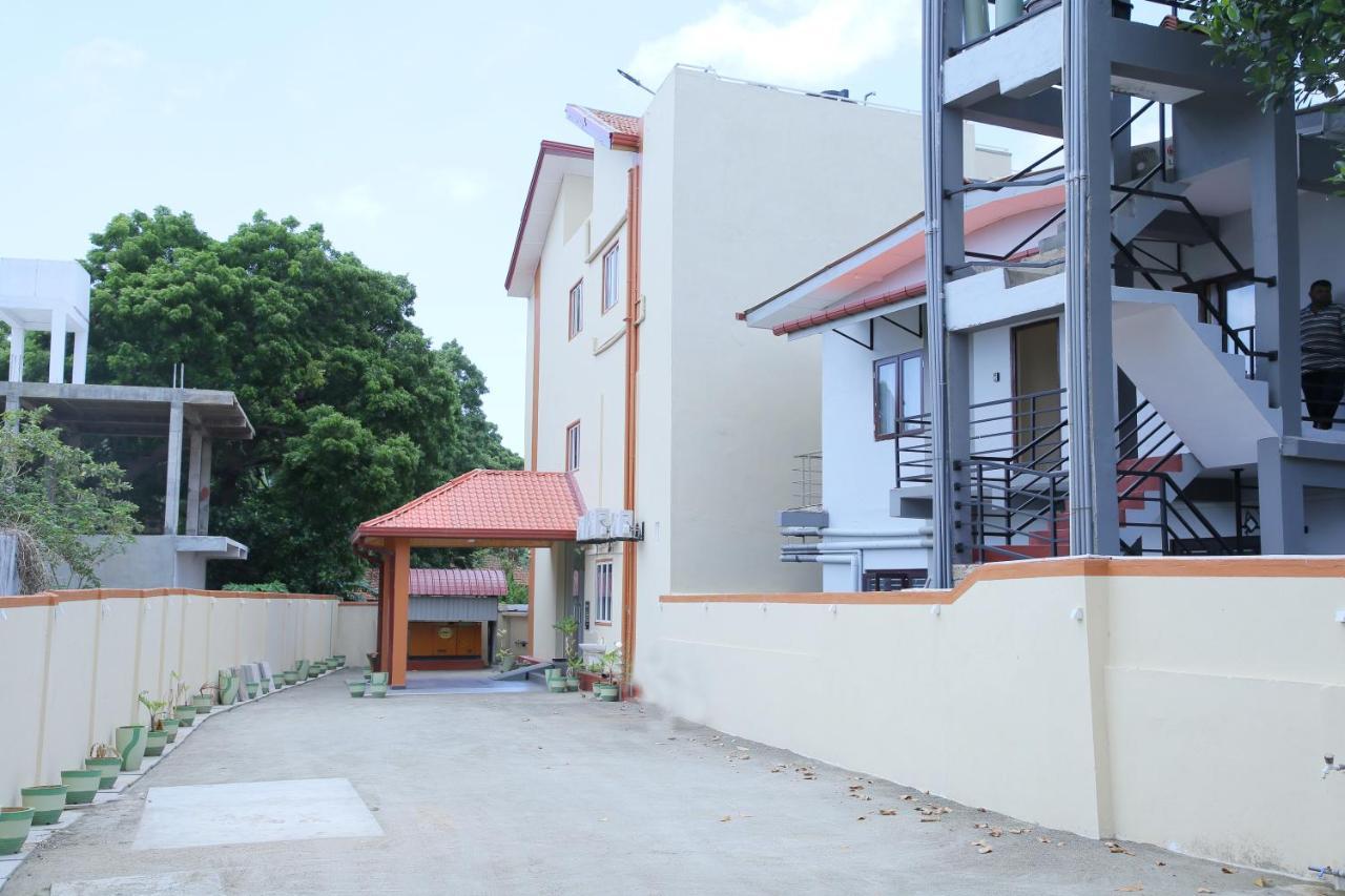 Hotel Cedar Jaffna Exterior foto